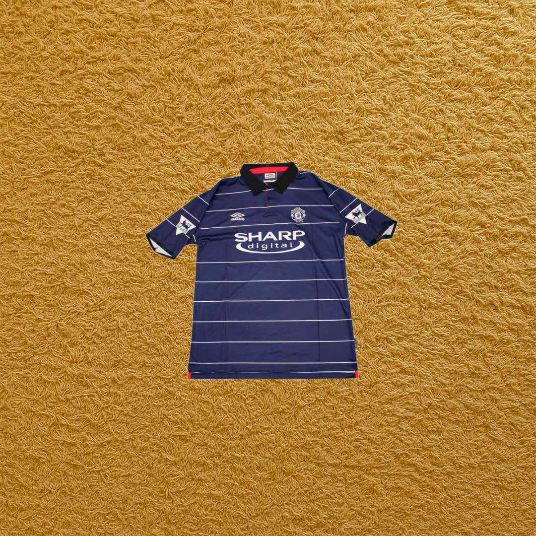 Camiseta retro Manchester United 1999/00 - Futwear