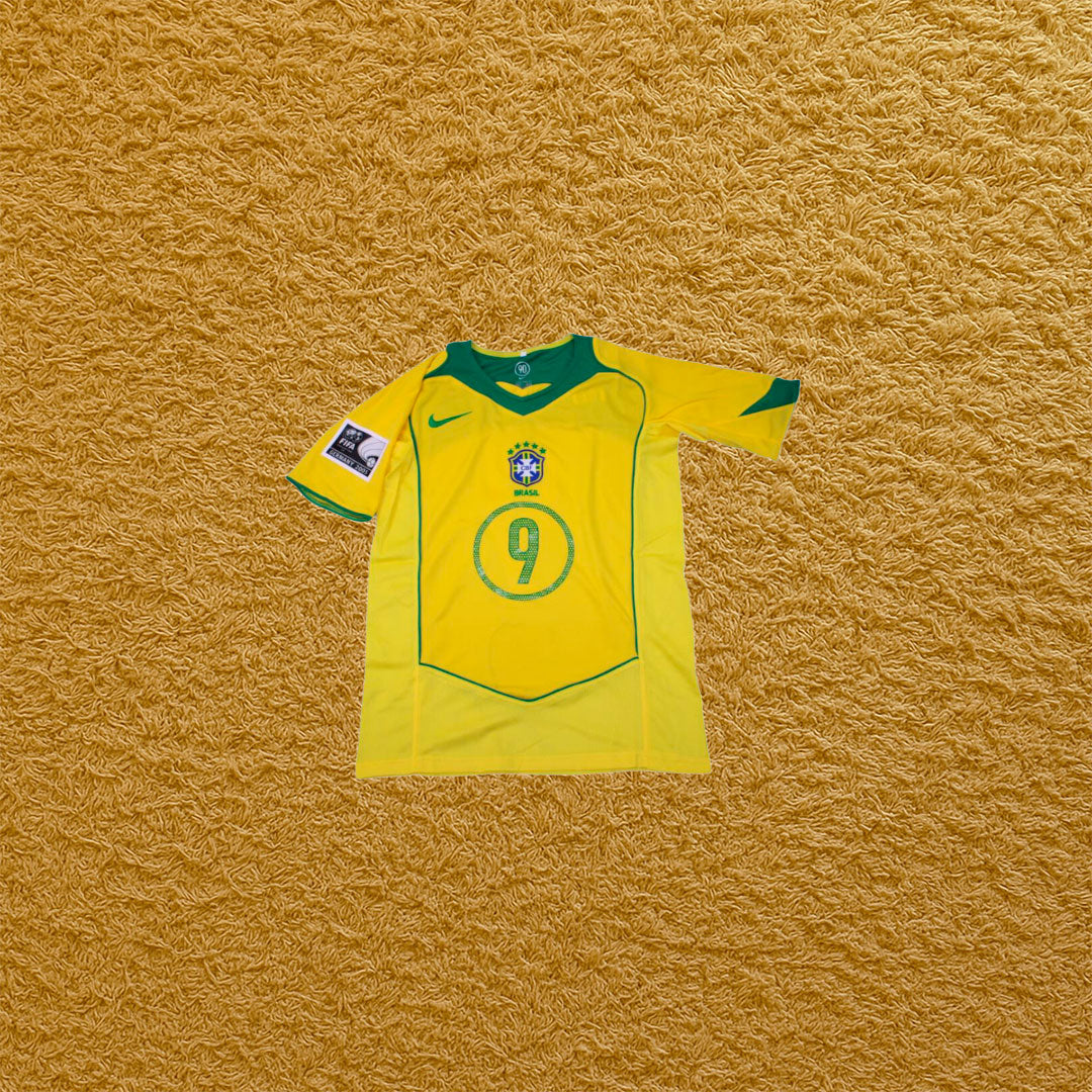Camiseta retro Brasil 2004 - Futwear