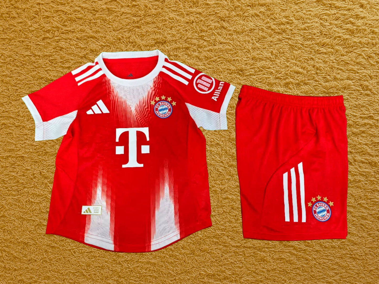 Kit infantil Bayern Munich 2025/26 Futwear