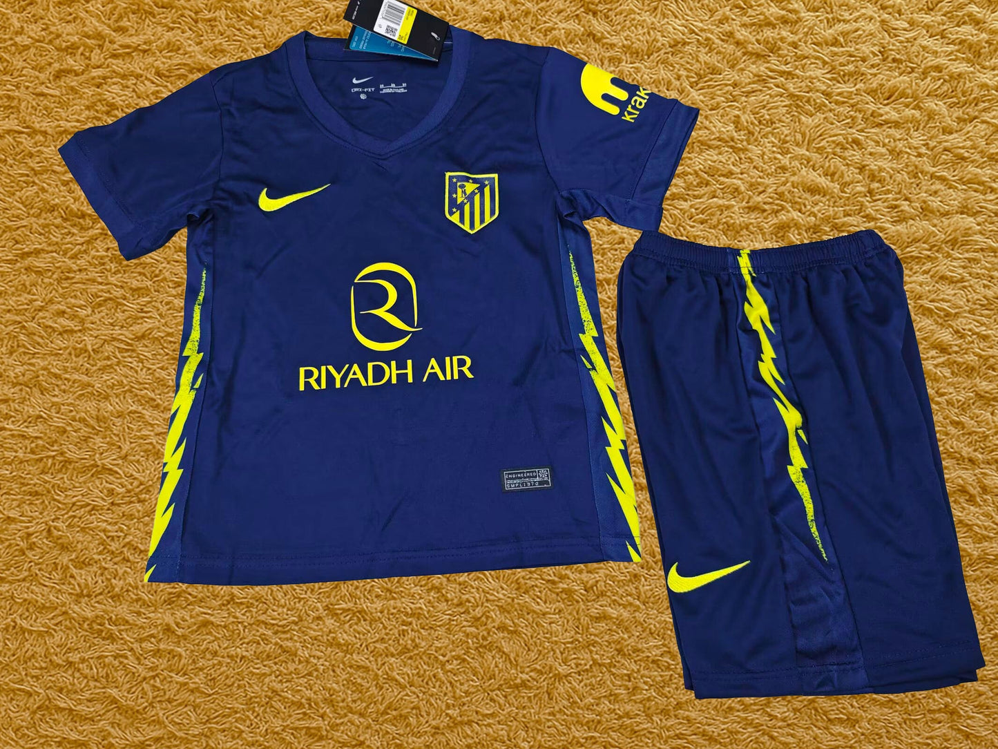 Kit infantil Atlético de Madrid 2025/26 Futwear