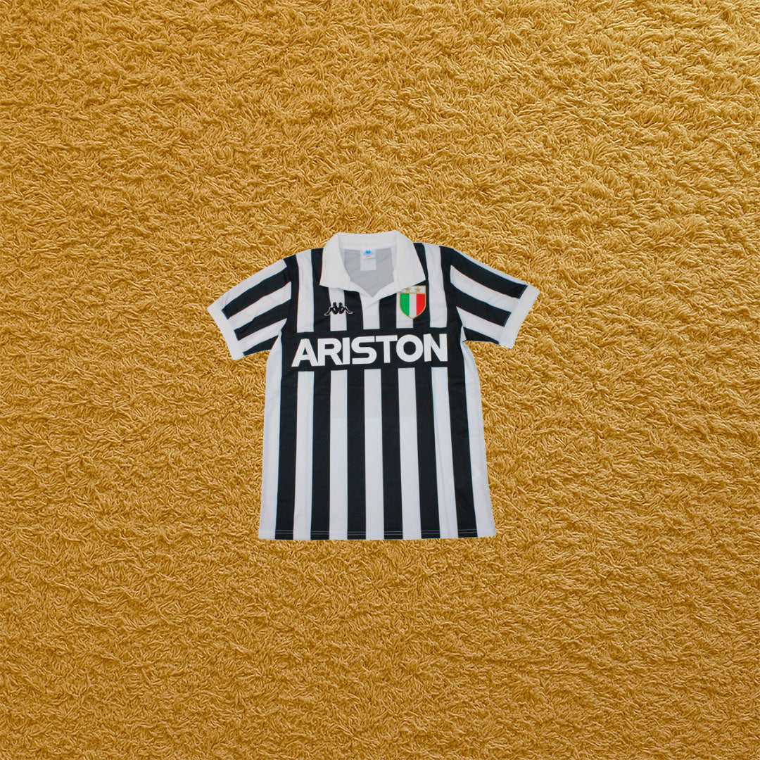 Camiseta retro Juventus 1984/85 - Futwear