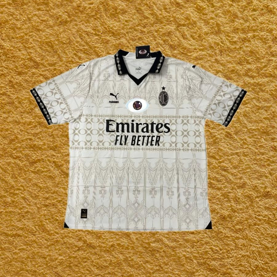 Camiseta AC Milan edición Bad Bunny Futwear