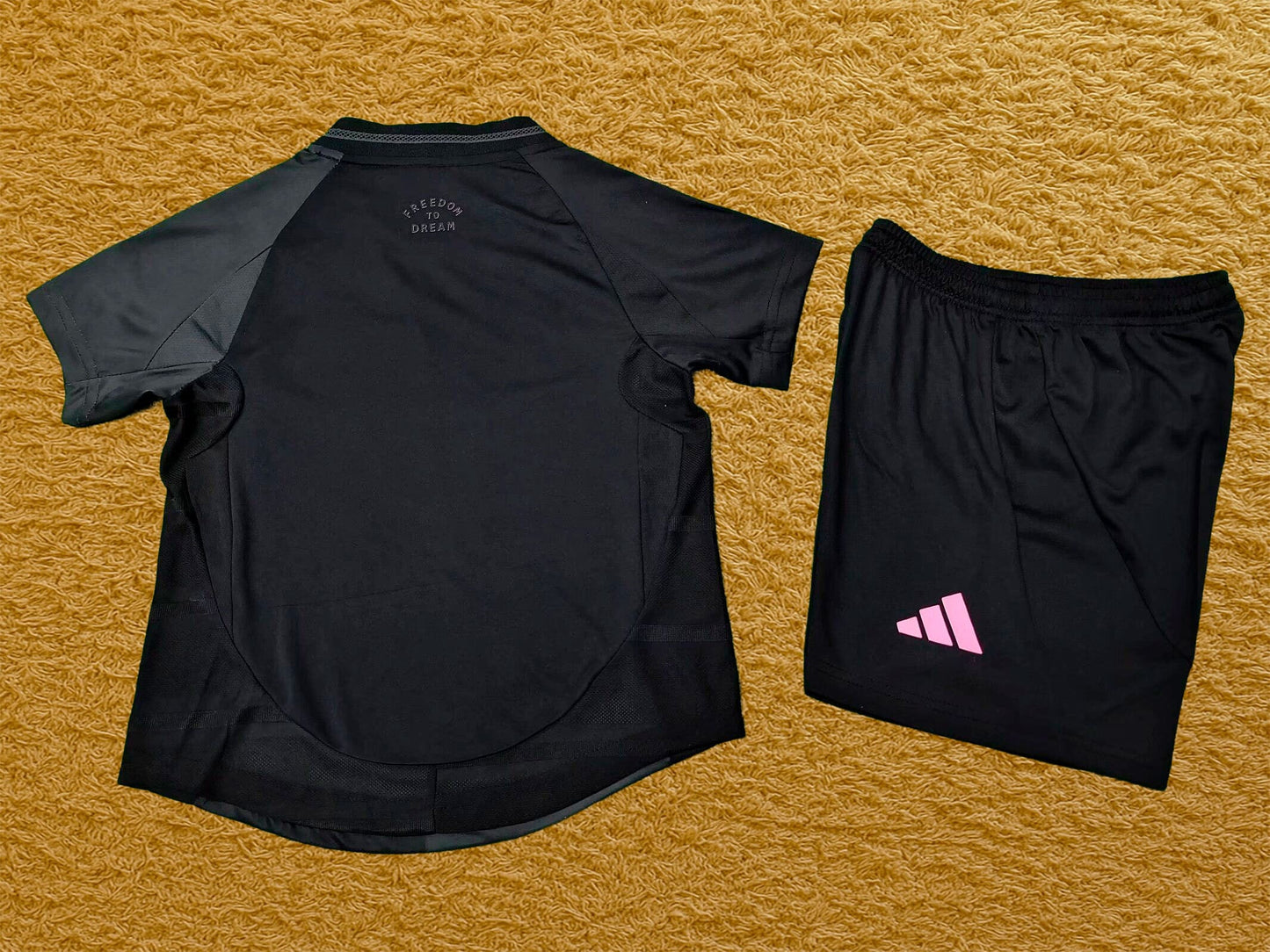 Kit infantil Inter Miami 2025/26 Futwear