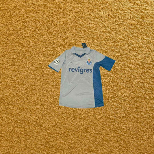 Camiseta retro Oporto 2001/02 - Futwear