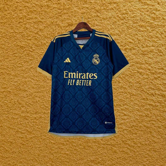 Camiseta retro Real Madrid 2023/24 - Futwear