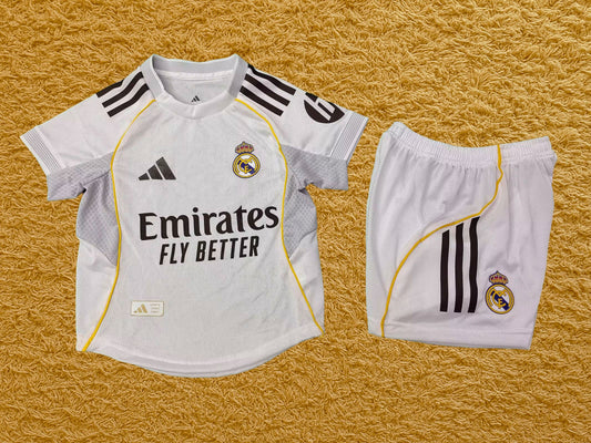 Kit infantil Real Madrid 2025/26 - Futwear