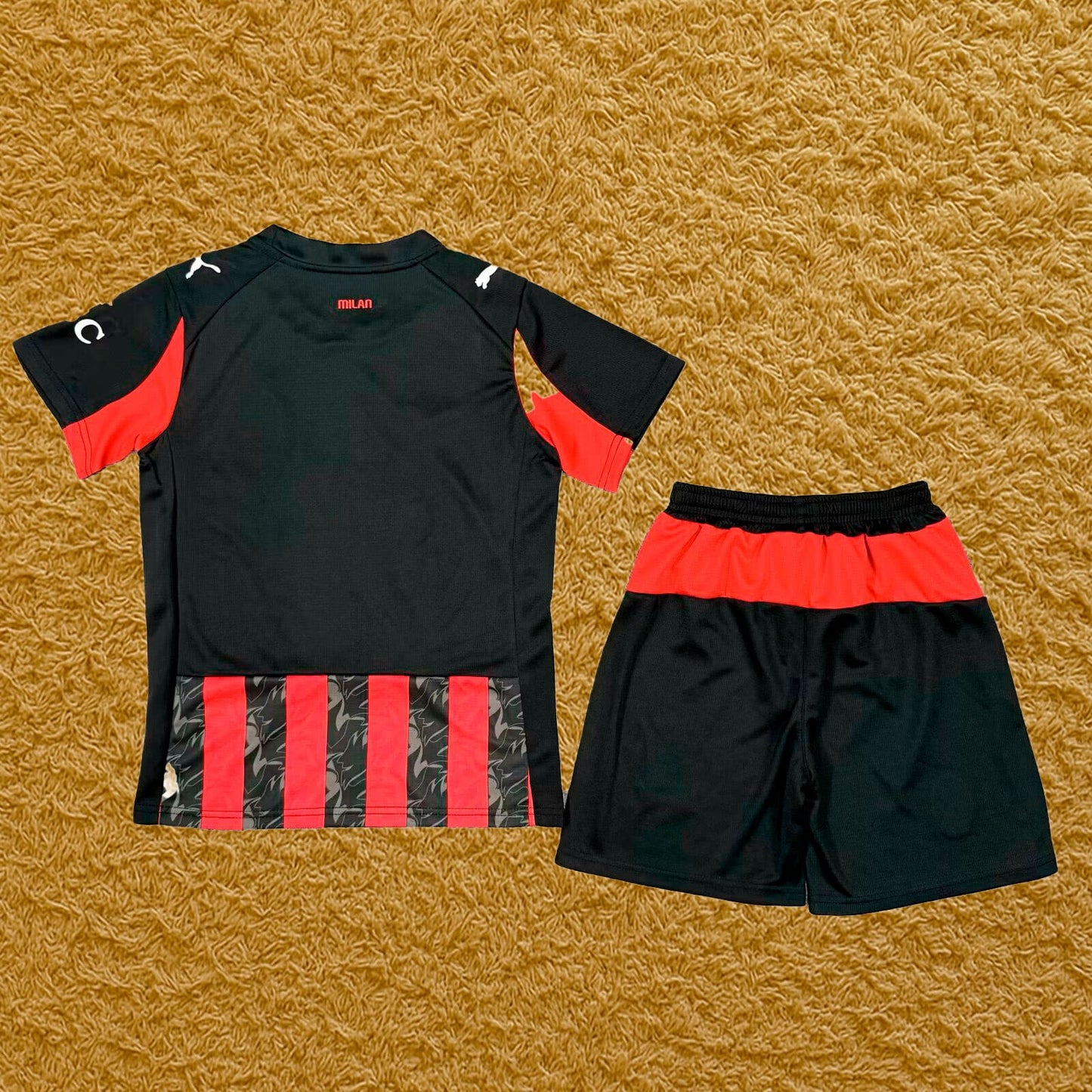 Kit infantil AC Milan 2025/26 Futwear
