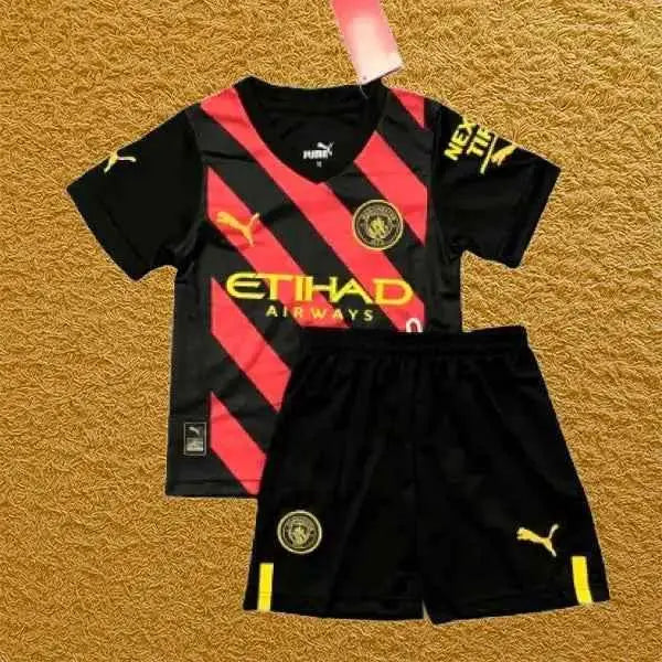 Kit infantil Manchester City 2022/23 Futwear