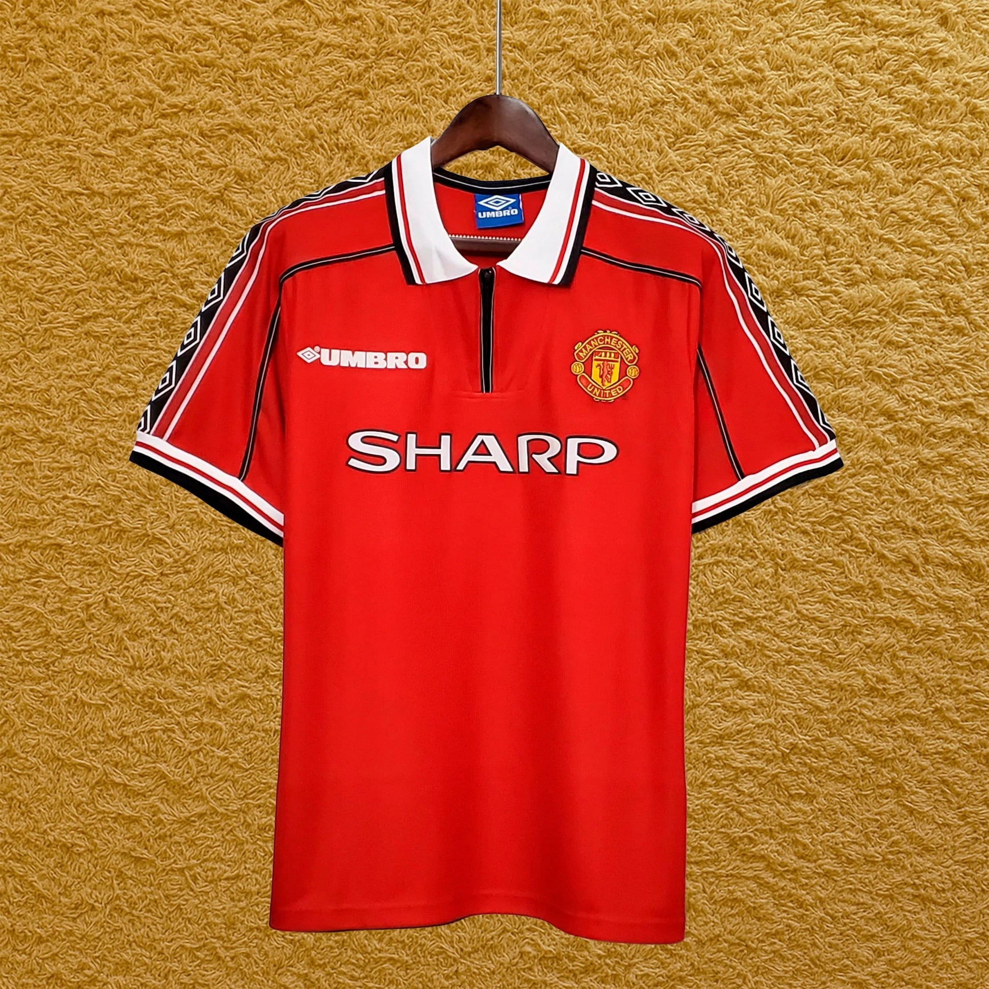 Camiseta retro Manchester United 1999 - Futwear
