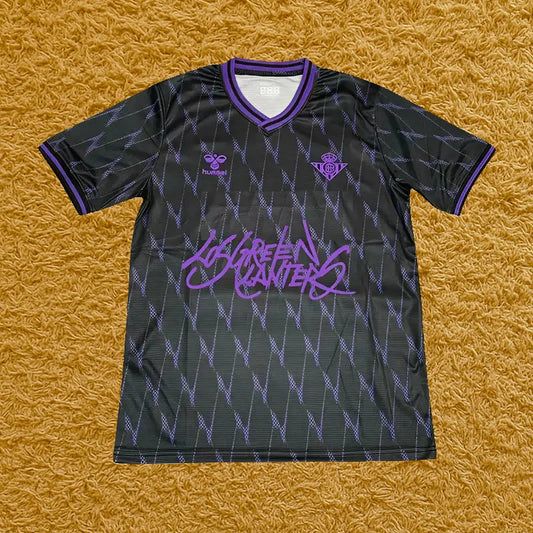 Camiseta Betis Purple edición Jc Reyes, vista frontal