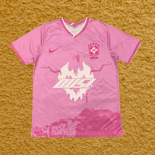 Camiseta Brasil edición Omar Courtz, vista frontal