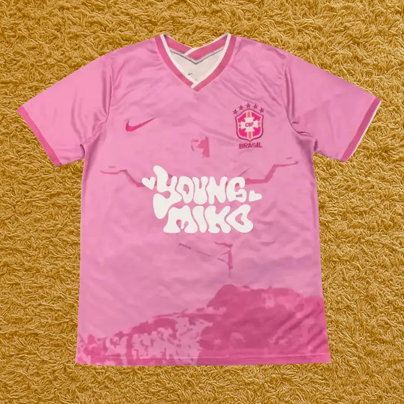 Camiseta Brasil edición Young Miko, vista frontal