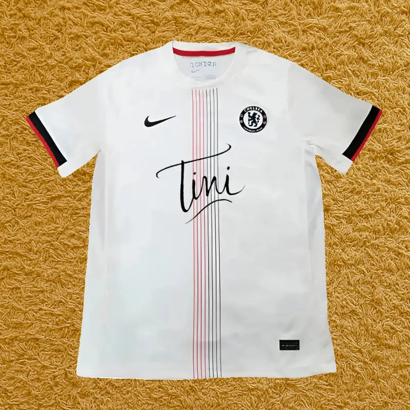 Camiseta Chelsea edición Tini, vista frontal