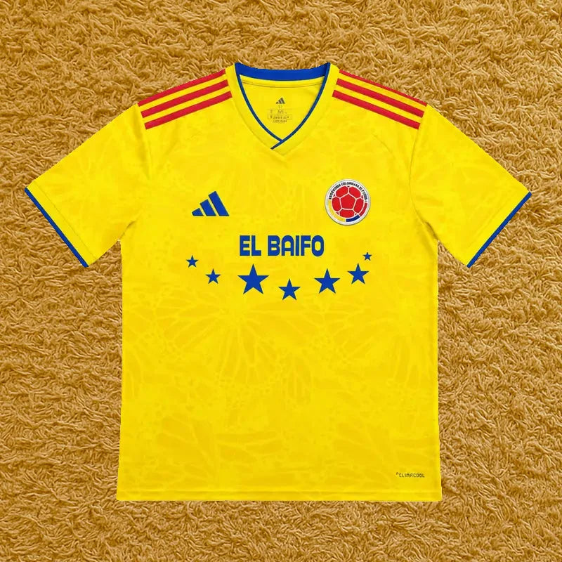 Camiseta Colombia edición Quevedo, vista frontal