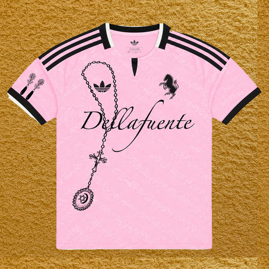 Camiseta Juventus edición Dellafuente, vista frontal