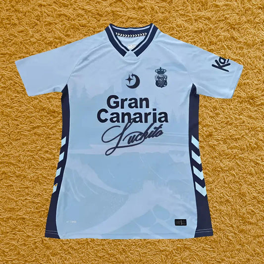 Camiseta UD Las Palmas edición Lucho RK, vista frontal