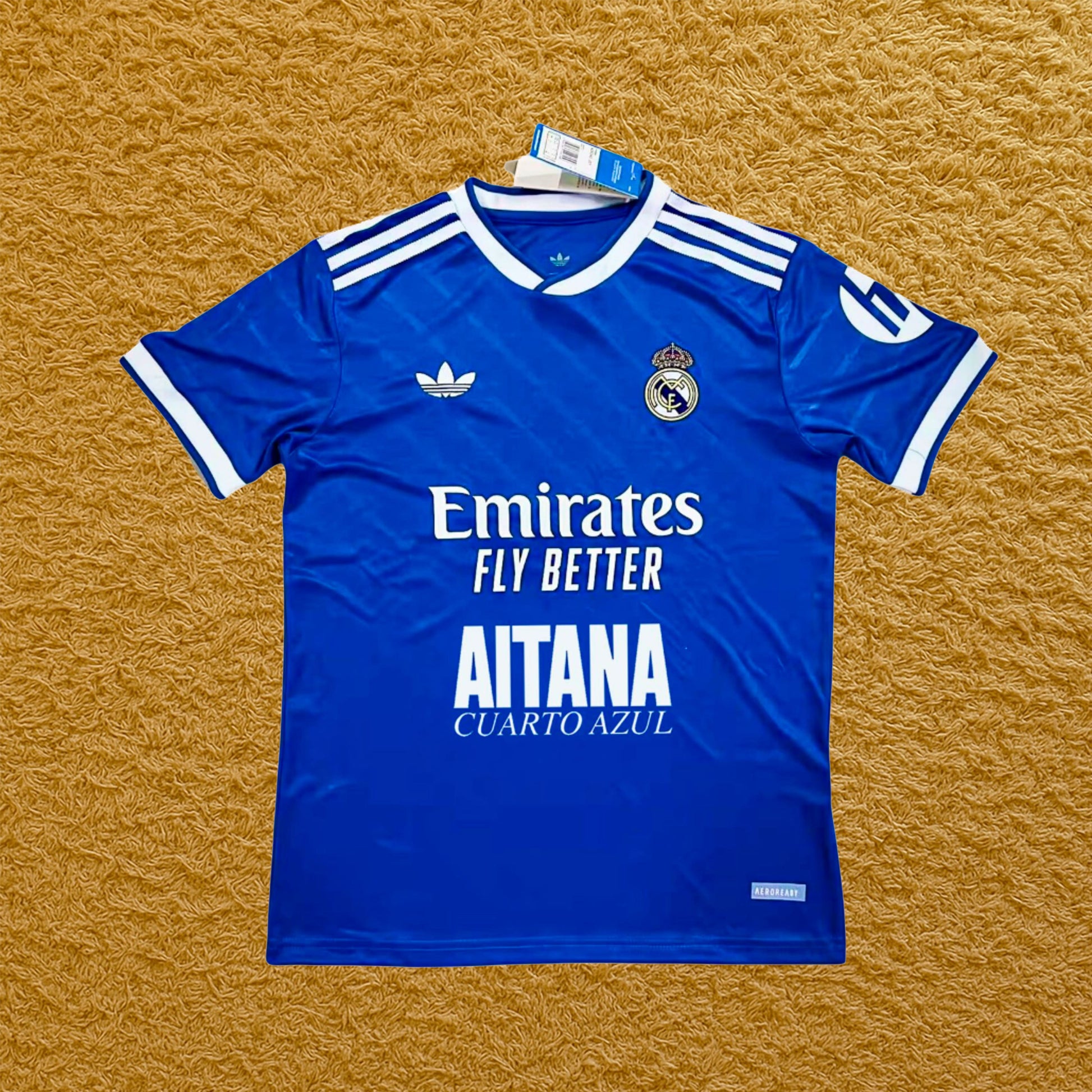 Camiseta Real Madrid edición Aitana Futwear